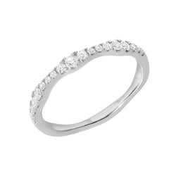 wave band with graduated diamonds set halfway