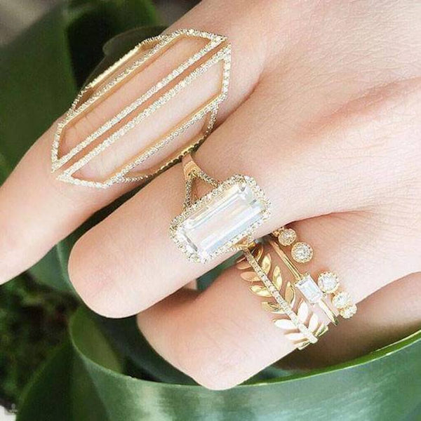 一点もの❣️ミキア⭐WHITE TOPAZ 王冠RING