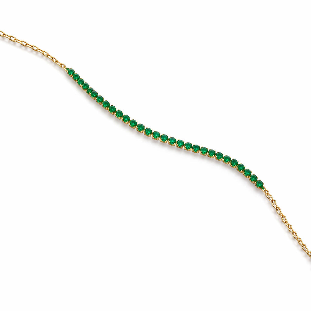 emerald bracelet in gold close up