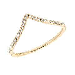 vee band for stacking with pave diamonds