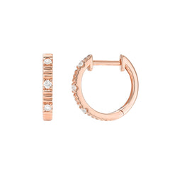 dna ribbed texture huggie earrings set wiht natural diamonds