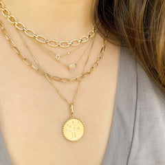 stylized chain necklace