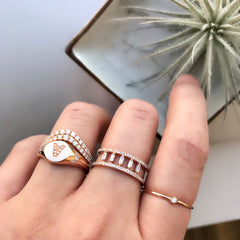 baguette pillars double band with halfway diamonds