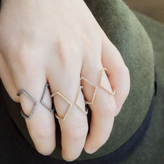 open x rings on hand