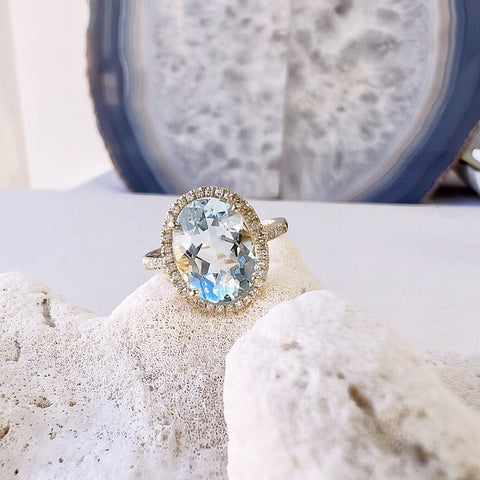 One of a Kind Oval Aquamarine Ring in Yellow Gold